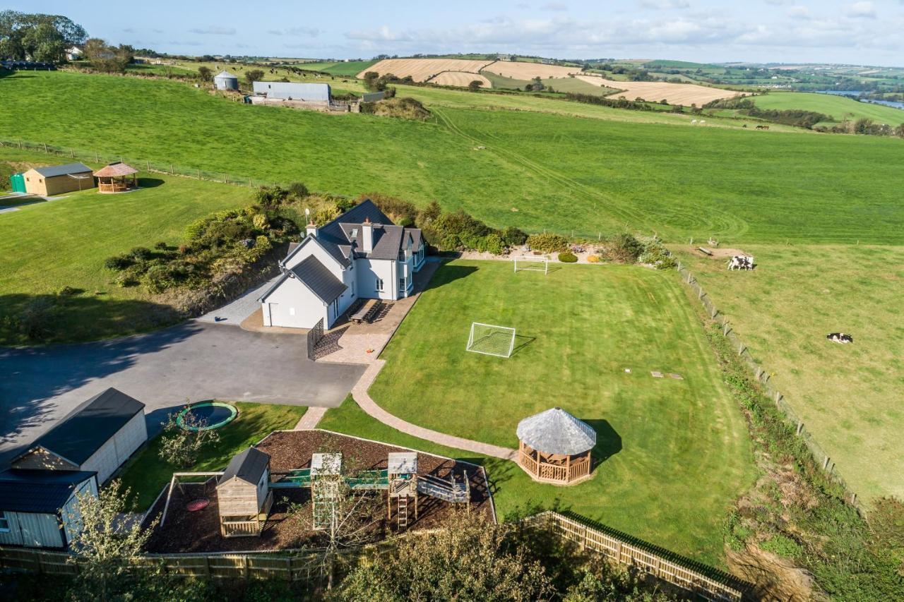 Four Winds,Kinsale Town,Exquisite Holiday Homes,Sleeps 26 المظهر الخارجي الصورة
