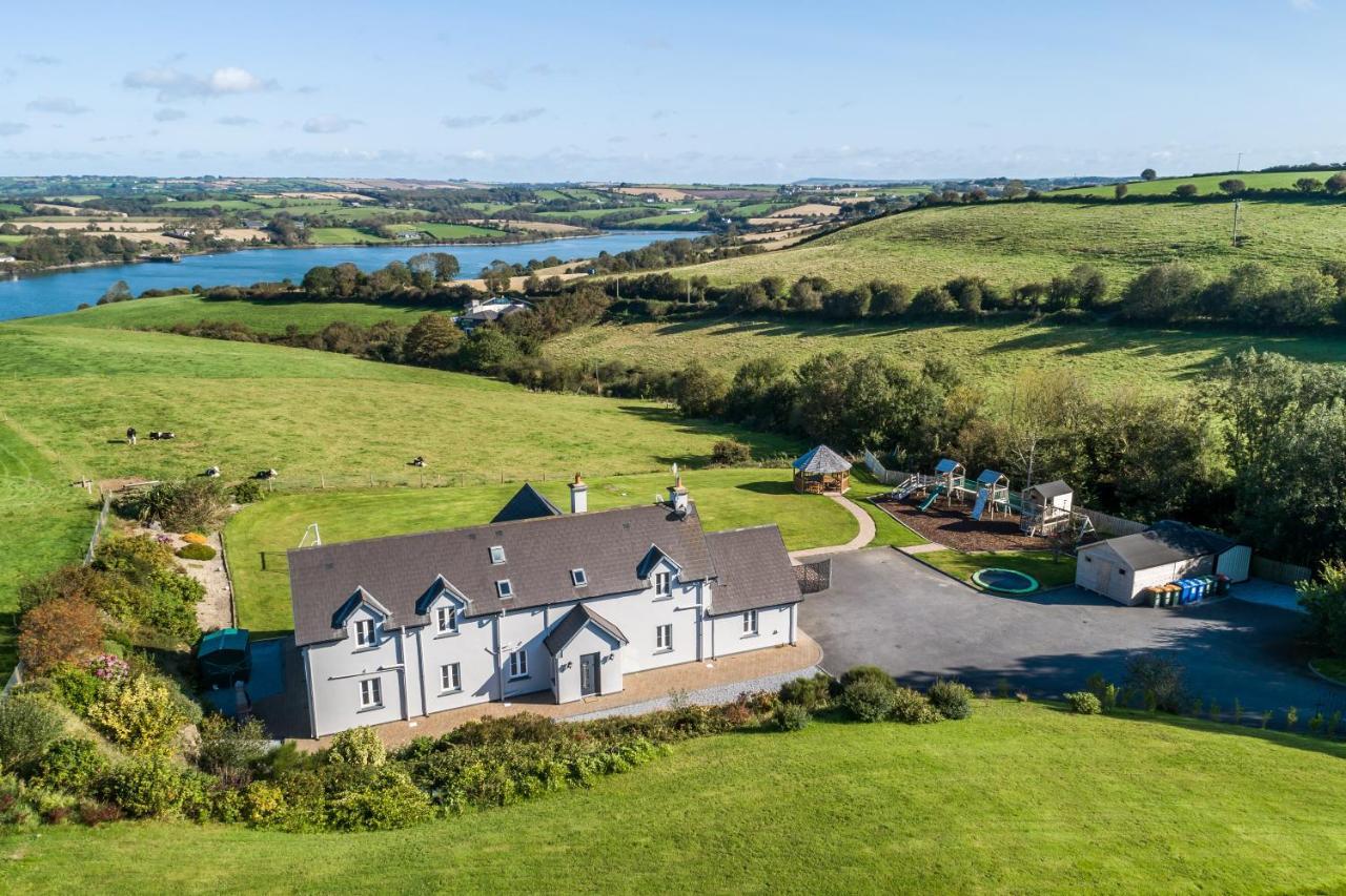 Four Winds,Kinsale Town,Exquisite Holiday Homes,Sleeps 26 المظهر الخارجي الصورة