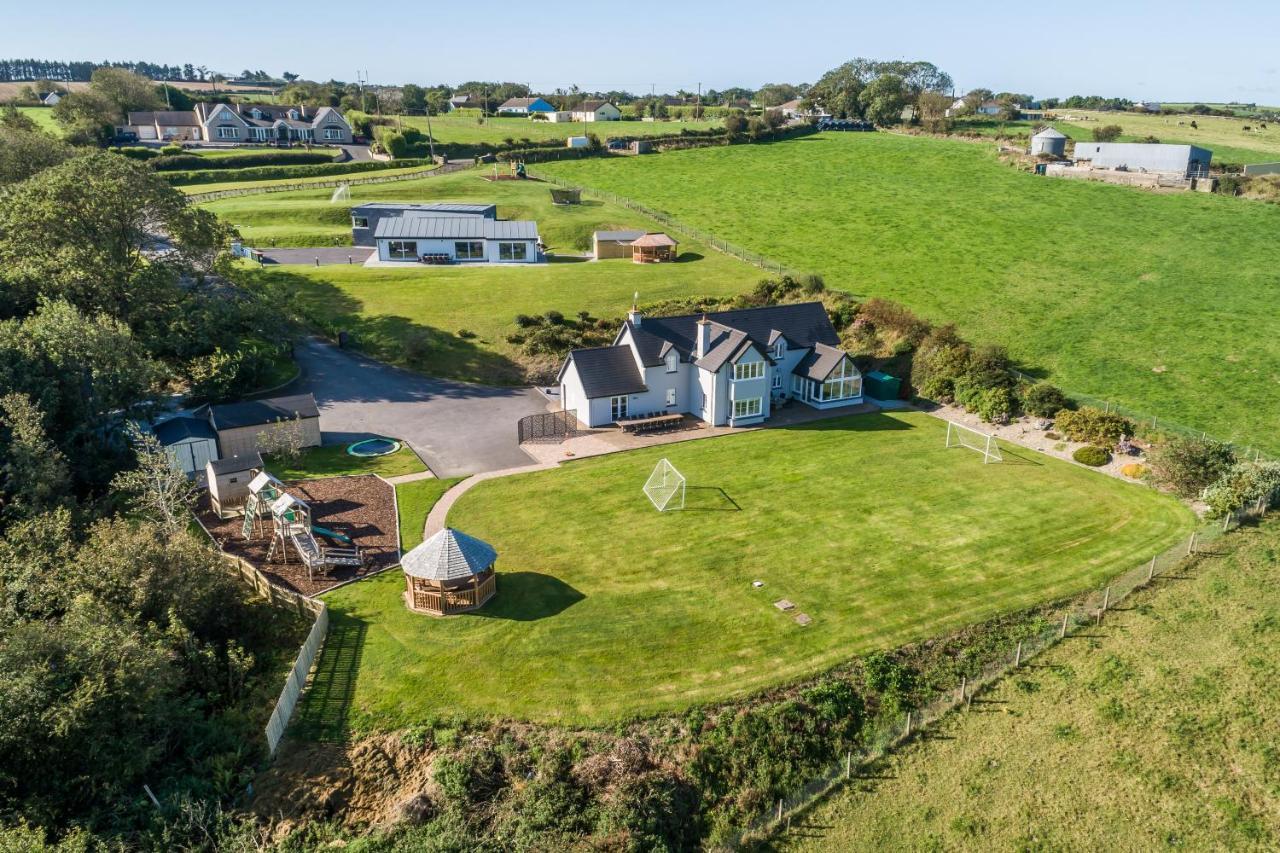 Four Winds,Kinsale Town,Exquisite Holiday Homes,Sleeps 26 المظهر الخارجي الصورة