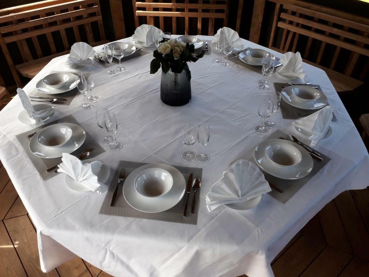 Four Winds,Kinsale Town,Exquisite Holiday Homes,Sleeps 26 المظهر الخارجي الصورة