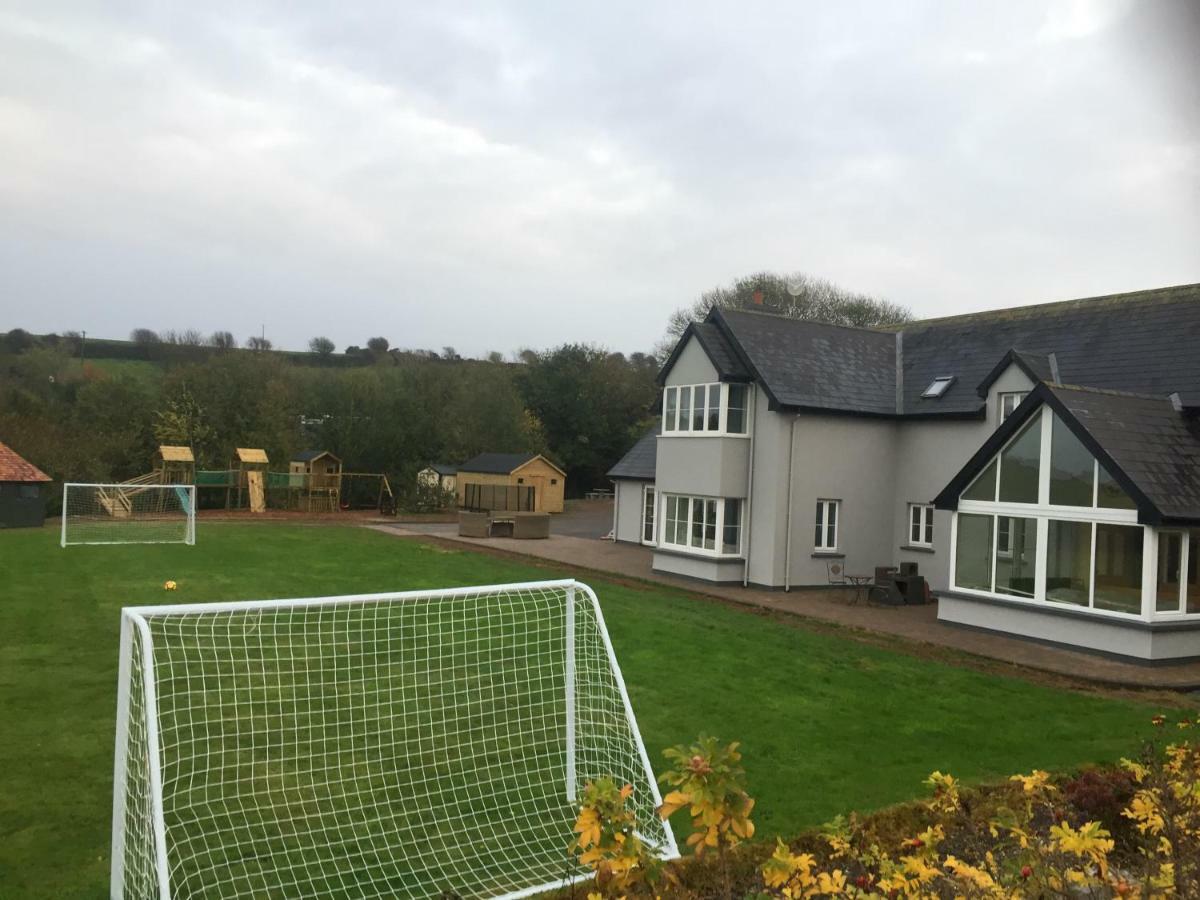 Four Winds,Kinsale Town,Exquisite Holiday Homes,Sleeps 26 المظهر الخارجي الصورة
