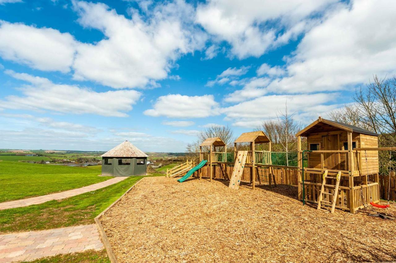 Four Winds,Kinsale Town,Exquisite Holiday Homes,Sleeps 26 المظهر الخارجي الصورة