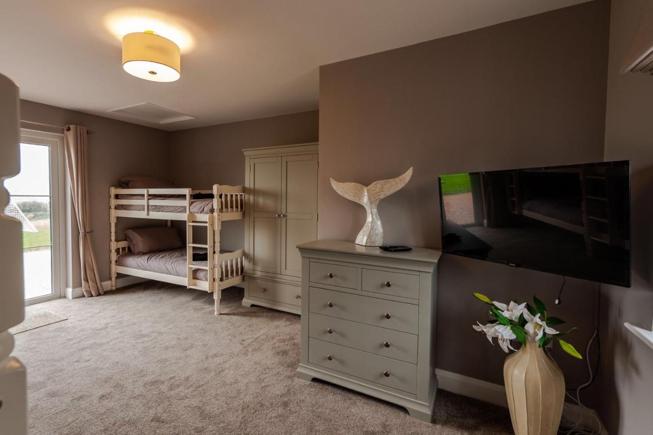 Four Winds,Kinsale Town,Exquisite Holiday Homes,Sleeps 26 المظهر الخارجي الصورة